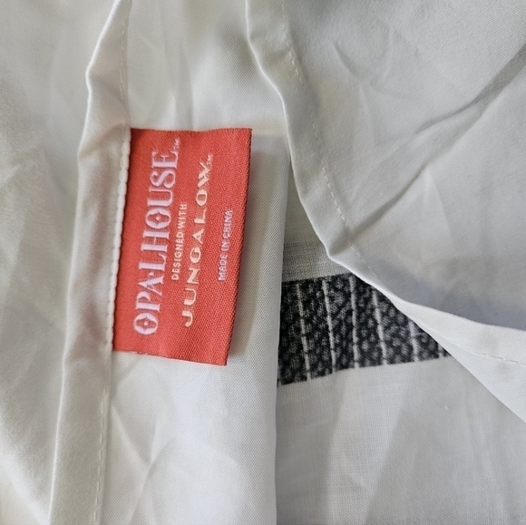 Opalhouse - Picture 3 of 4